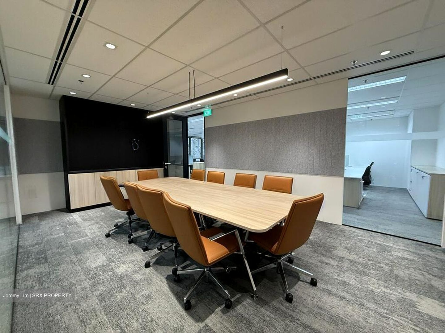 Robinson 112 (D1), Office #606796851